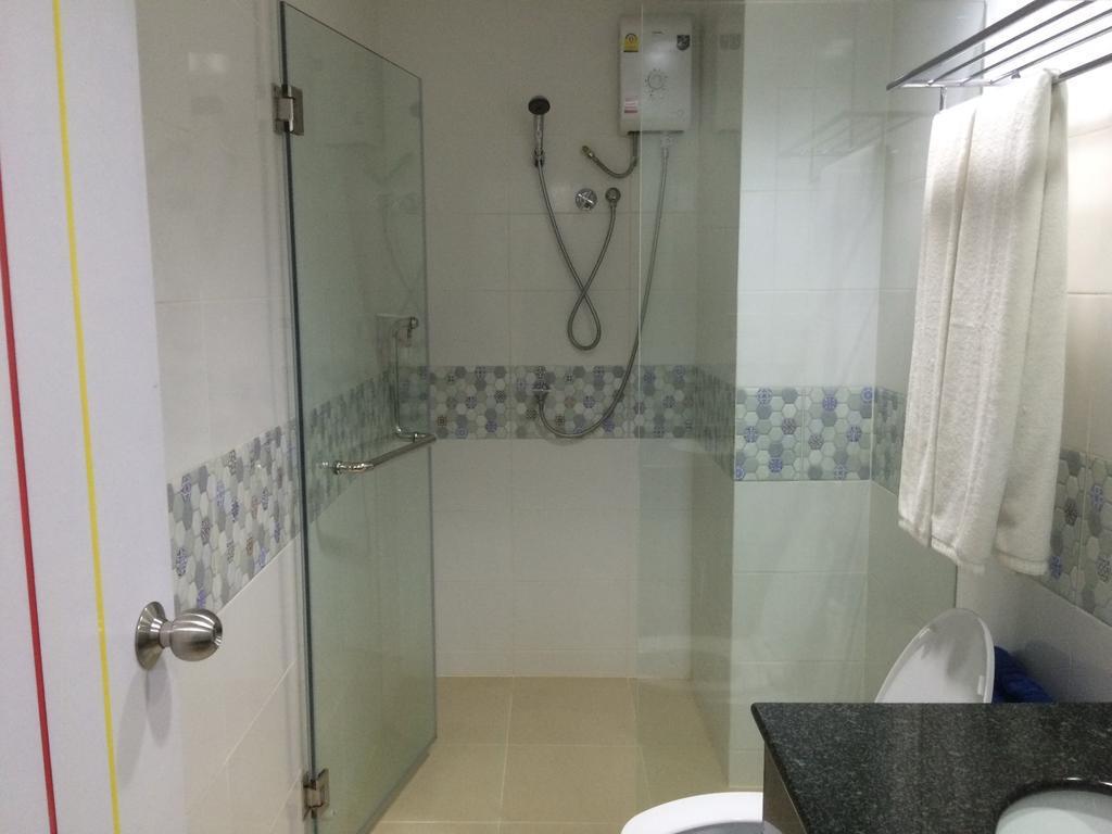 Zen Silom Soi 17 Hotel